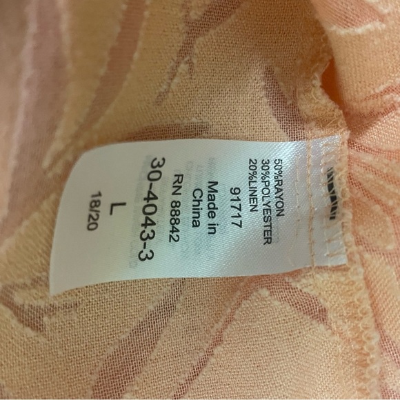Women within peach shirt/blouse size 18/20 (large) tunic high low - Picture 5 of 6